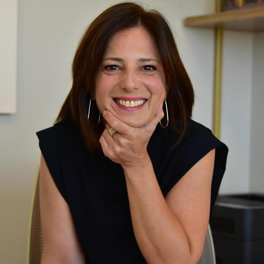 Dr&ordf;. Daniele Oliveira Ferreira da Silva